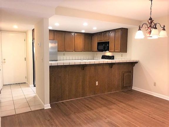 4th image of 1359 Keenan Way