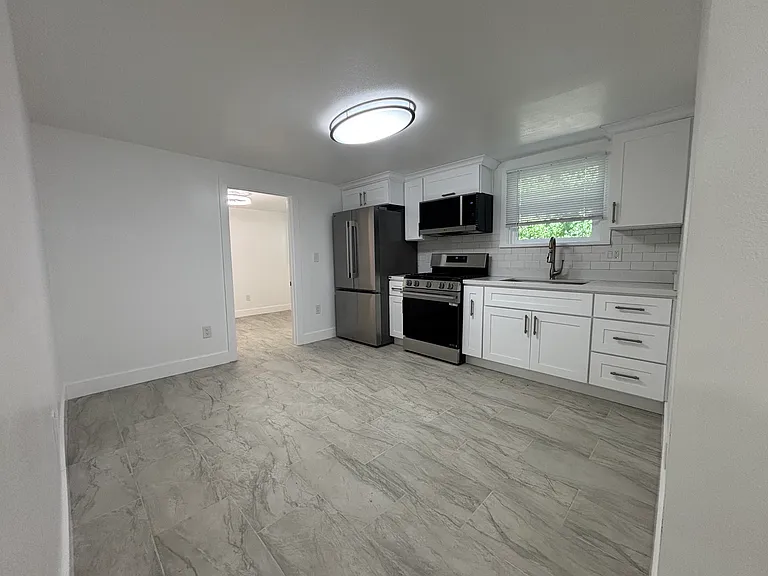 444 E Military St #A & B — Photo 27