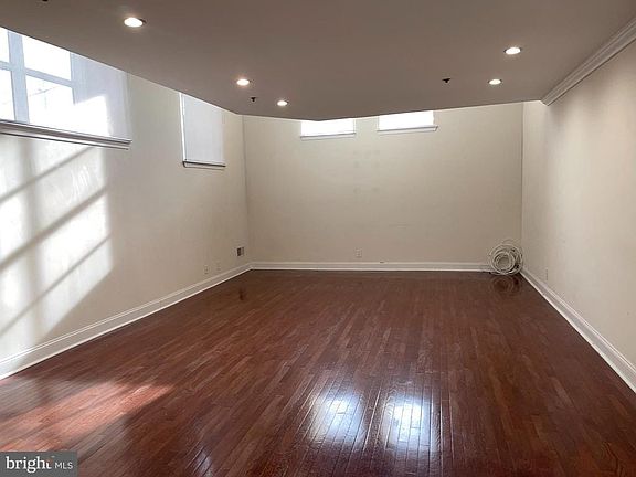 2nd image of 627 N 18th St APT 107