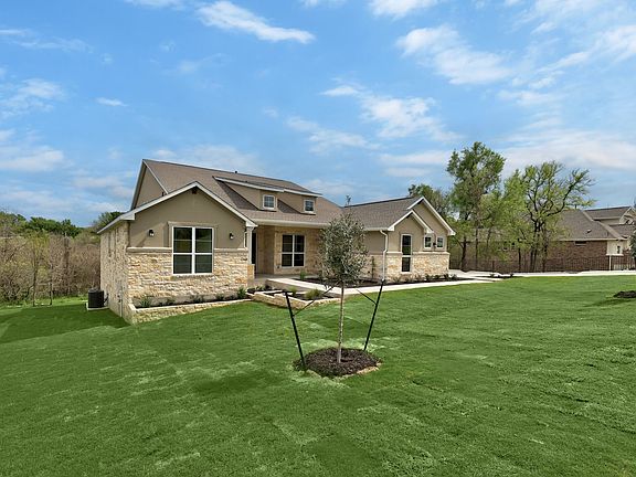 3rd image of 127 Red Tail Hawk Ln