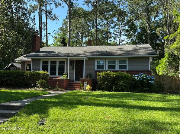 2410 Pine Ct N, Beaufort, SC 29902