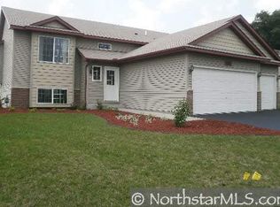 1111 Cimarron Trl, Isanti, MN 55040