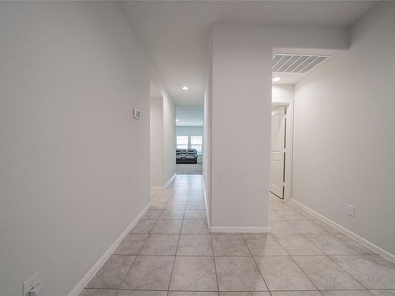 5th image of 10406 Fort Cibolo Trl