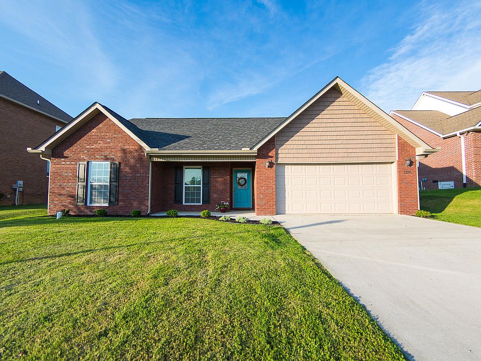 1st image of 1128 Cherbourg Dr