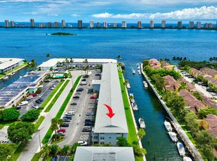 120 Lehane Ter APT 219, North Palm Beach, FL 33408