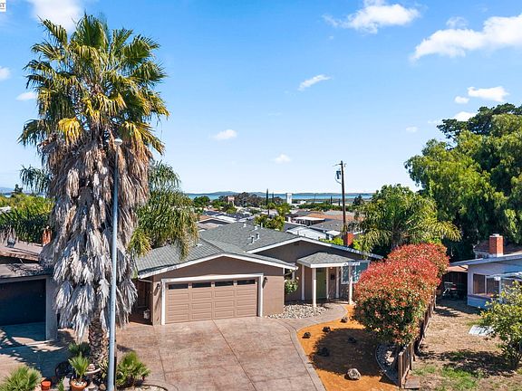 2nd image of 38 Kings Ct