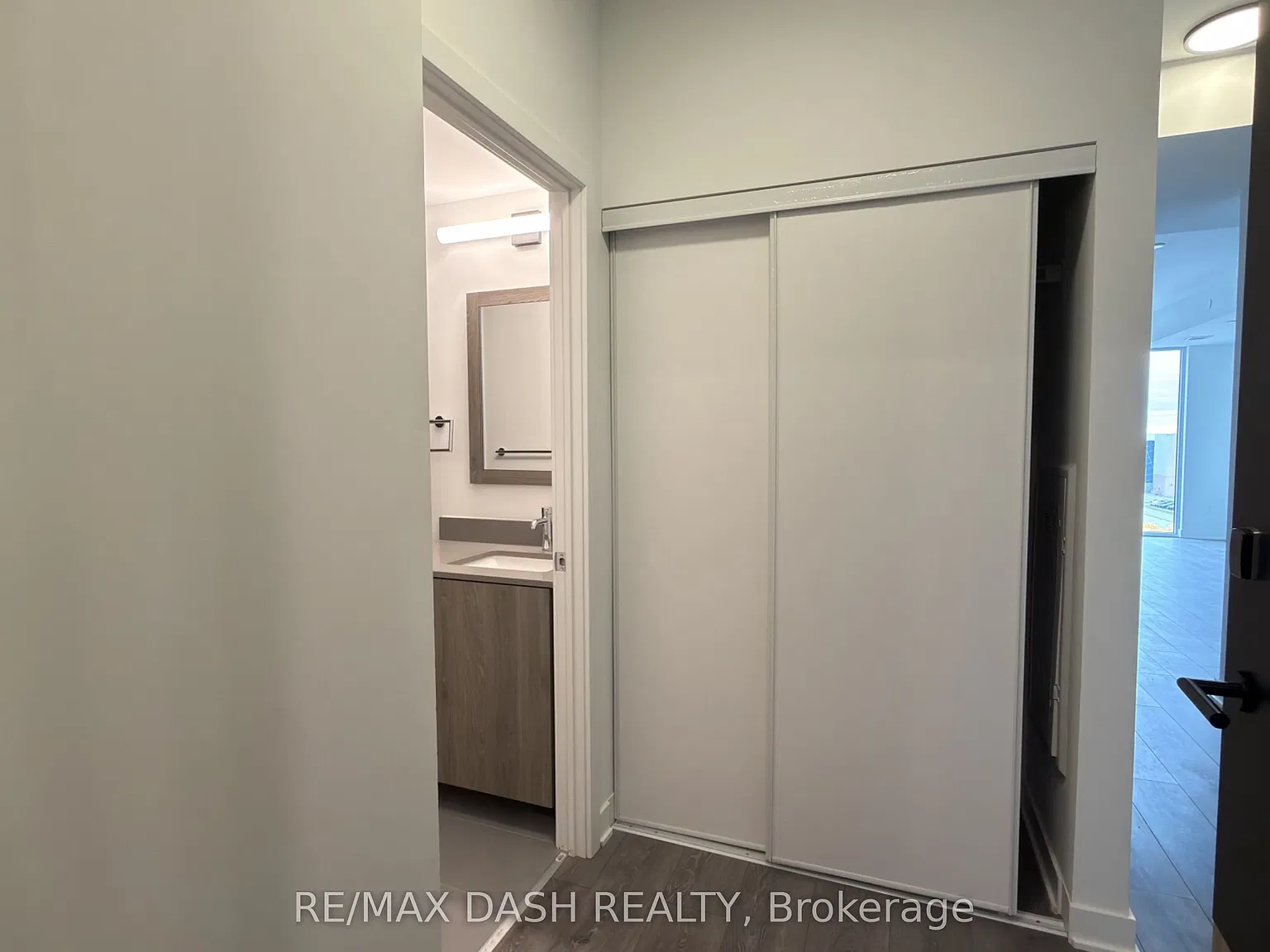 2 bed, $2,550 — Photo 2