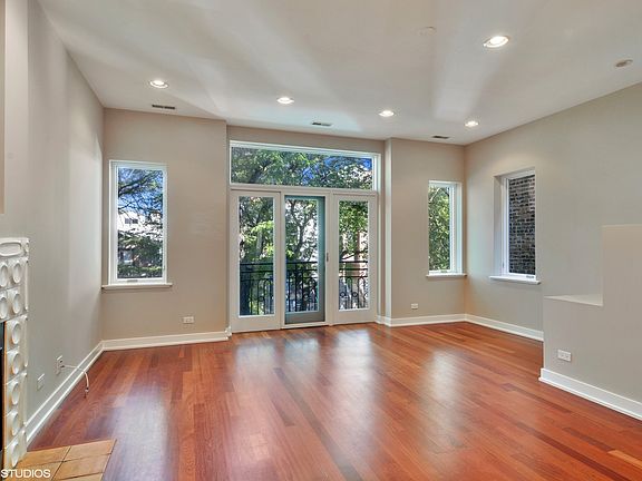 5th image of 1917 W Potomac Ave #2