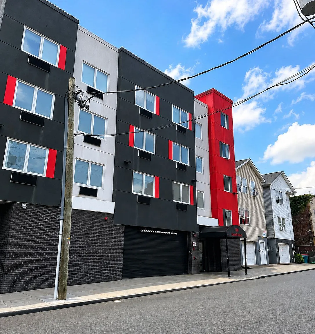 2 bed, $1,800 — Photo 1