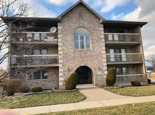 7800 W 79th St APT 1E, Bridgeview, IL 60455