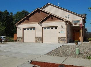 108 Coho Ter, Rainier, OR 97048