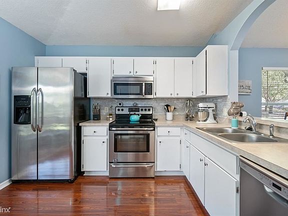 4th image of 1601 Mosaic Forest Dr