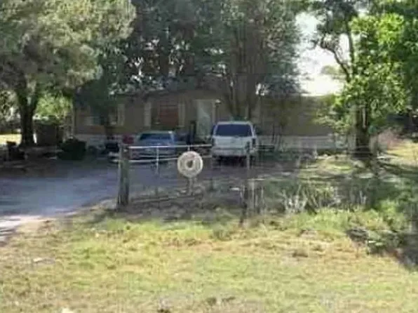 8560 SW 25th Ave, Trenton, FL 32693