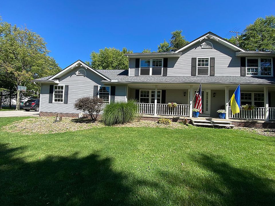 2nd image of 16055 Wake Robin Dr