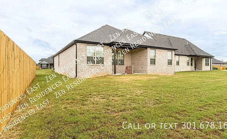 801 Merryfield St — Photo 21