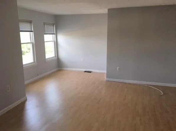 166 Quincy Shore Dr Unit 122, Quincy, MA 02171