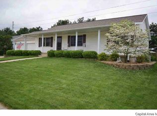 13 Catalina Ct, Jacksonville, IL 62650
