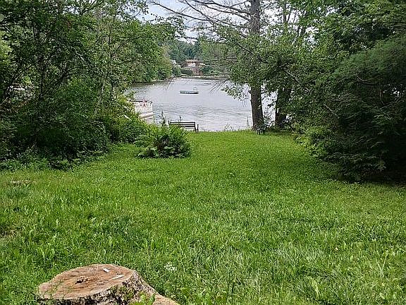 5th image of 288 S Shore Rd