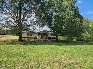 803 Poe Rd, Siler City, NC 27344