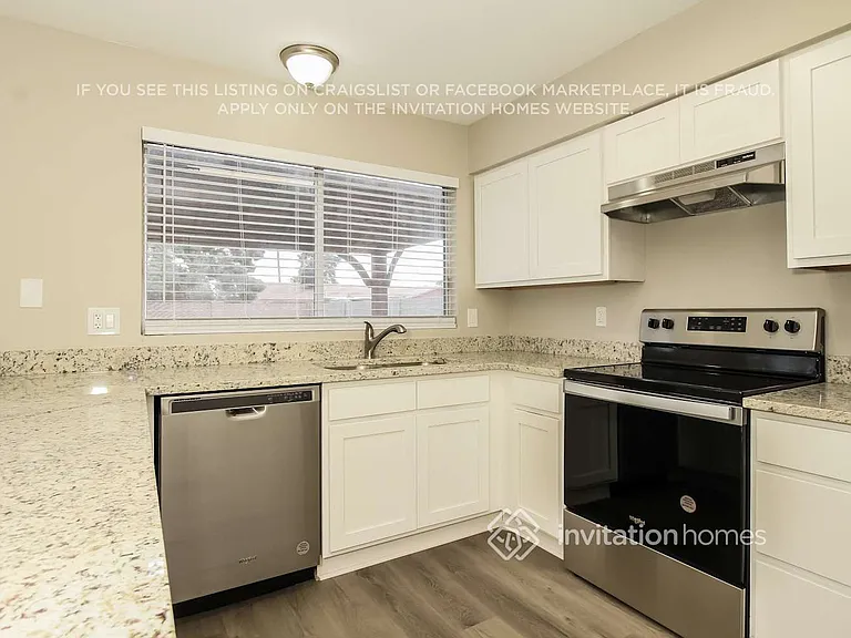 5433 W Altadena Ave — Photo 8