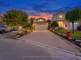 9 Aster Ct, Brampton, ON L6V 3P1
