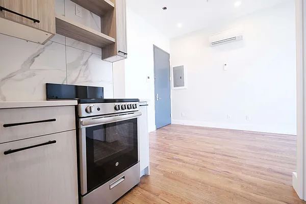 Rented by Osric Management LLC | media 6