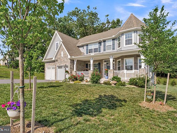 2nd image of 4555 Lark Meadows Dr