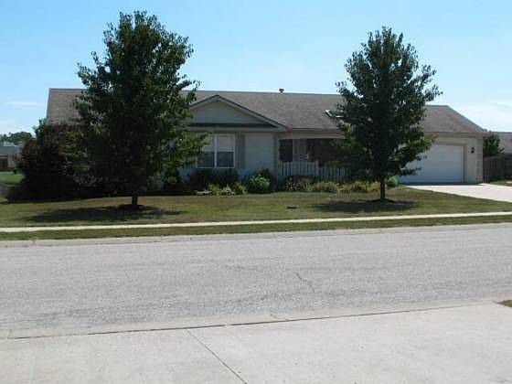 1st image of 714 Myers Dr