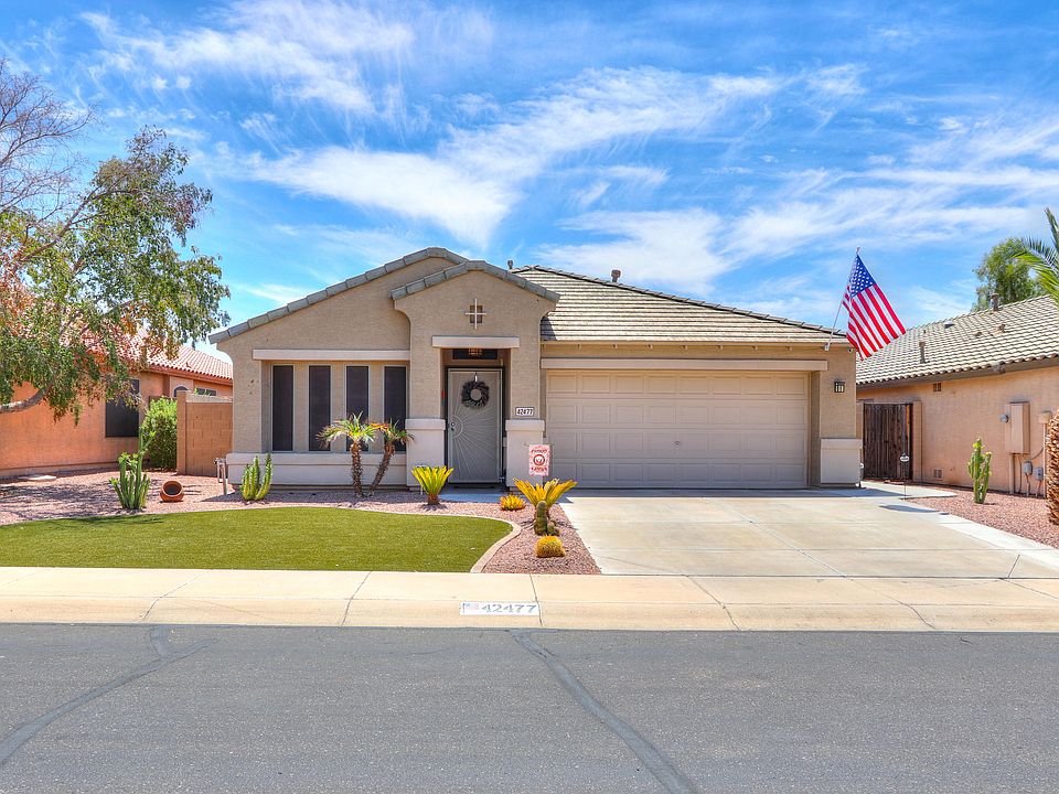 1st image of 42477 W Desert Fairways Dr