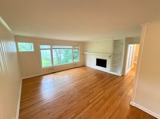 232 Hayes Rd, Chapel Hill, NC 27517