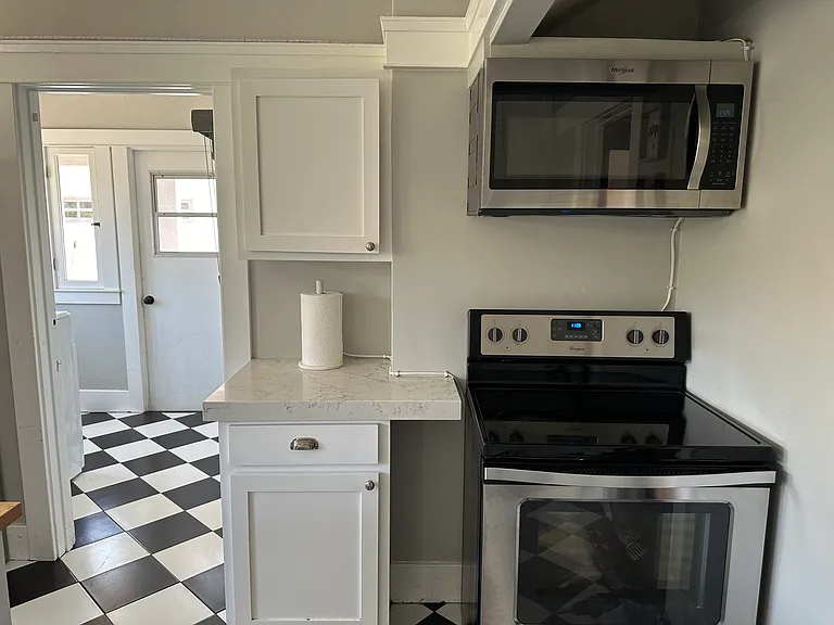 157 N Cambridge St — Photo 8