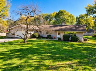 26150 Vista Ln, Elkhart, IN 46517