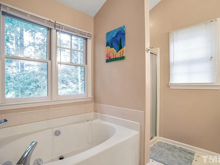 1725 Kingston Heath Way — Photo 6