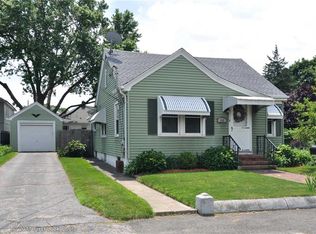 155 Harris St, Pawtucket, RI 02861