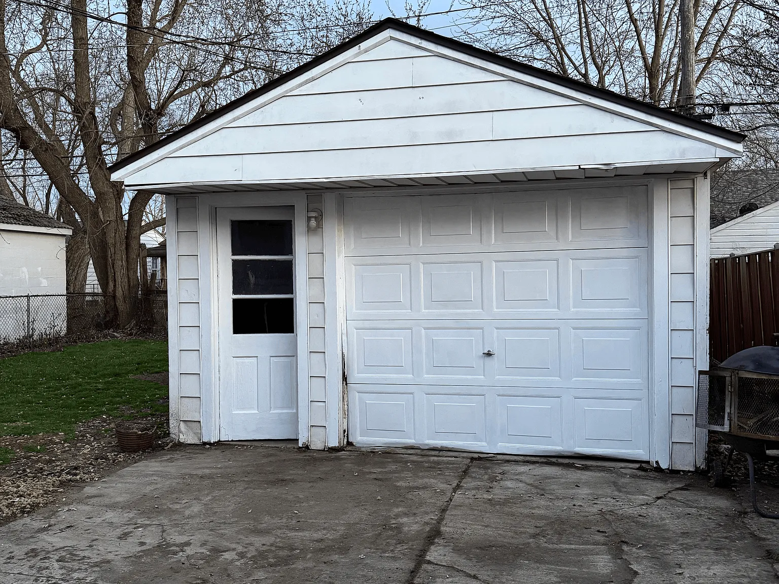 13074 Prospect Ave — Photo 2