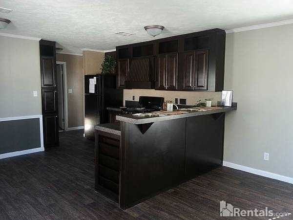 2nd image of 84 Starlight St Suite 84S