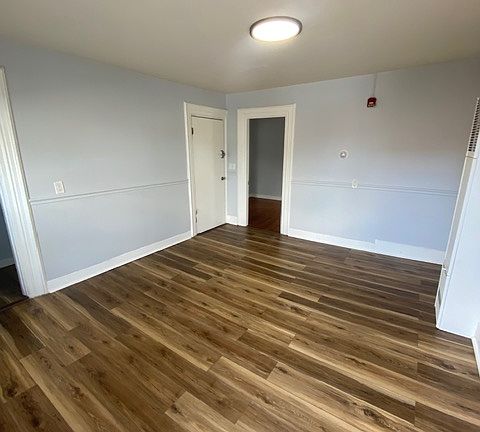 4th image of 152 Washington St #2R