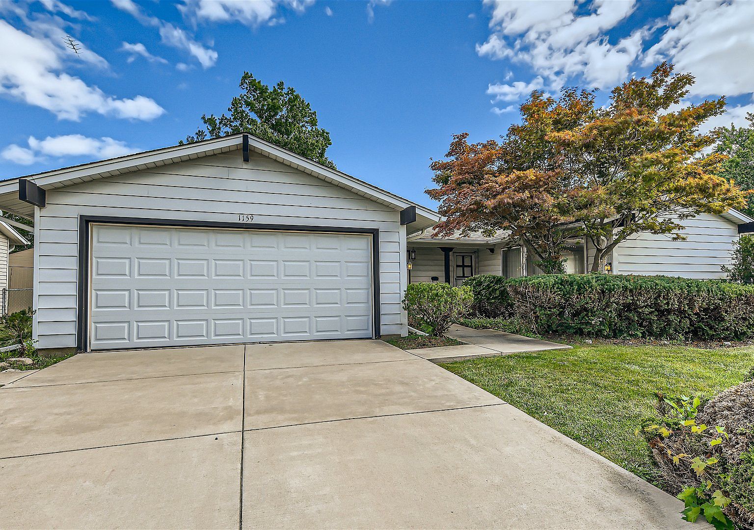 1159 Grissom Trl, Elk Grove Village, IL 60007 Zillow
