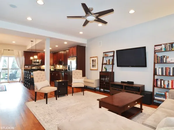1440 N Wood St APT 1R, Chicago, IL 60622