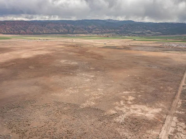On 800 West Rd, Parowan, UT 84761