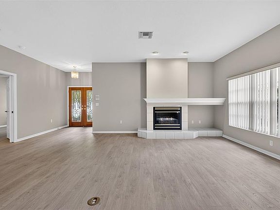 3rd image of 4856 WESTCHESTER COURT