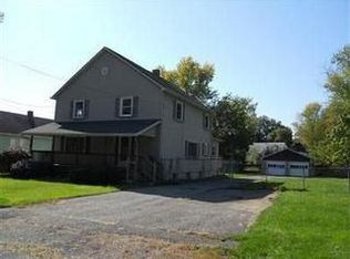 445 Hobart Rd, Leavittsburg, OH 44430