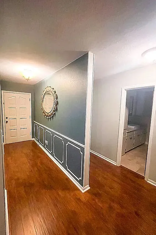 3 bed, 2359 sqft, $2,500 — Photo 4