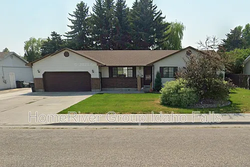 3382 Grove Ln Photo 1