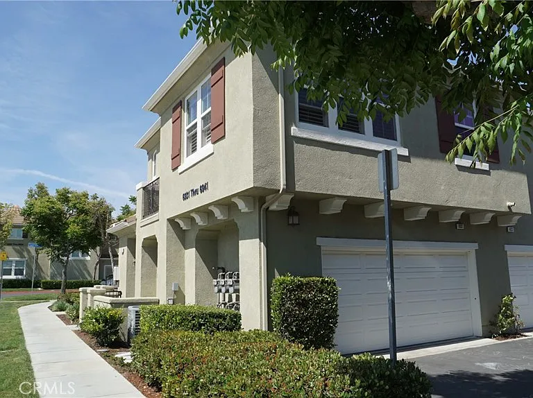 6931 Castor St — Photo 3