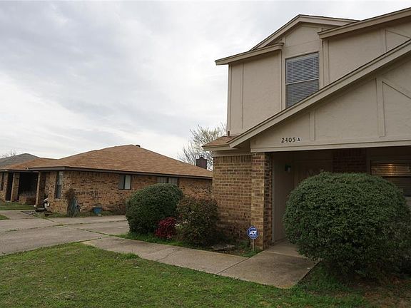 2nd image of 2405 Monte Carlo Dr APT A