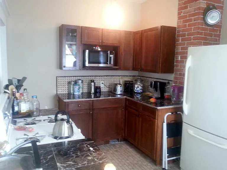 507 Mathews St #A — Photo 8
