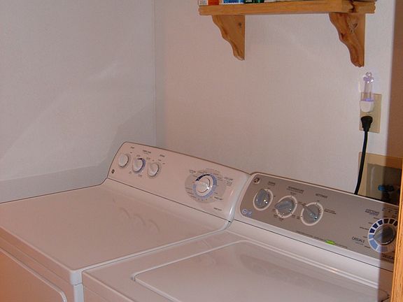 5th image of 165 Polo Park Dr