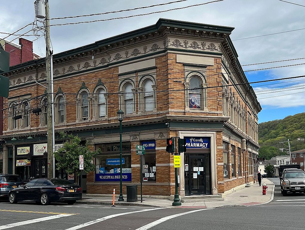 2 Main St, Haverstraw, NY 10927 Zillow