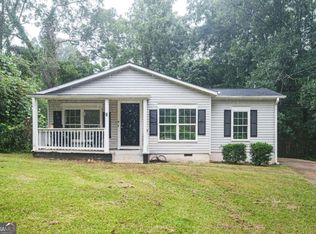 8 Westgate Park Ct, Newnan, GA 30263